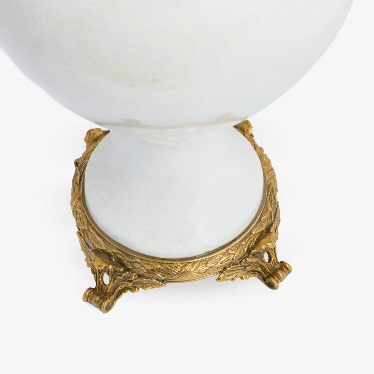 Barclay White Crackle Vase With Seahorse Handles - Image 5
