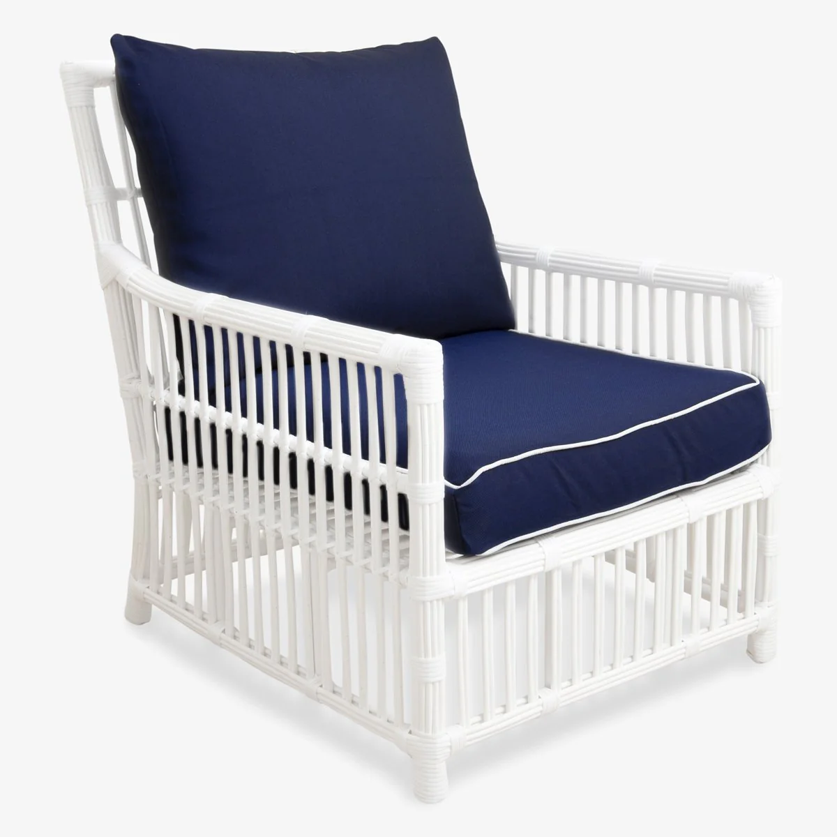 Bermuda Outdoor Chair (White, Navy Slipcover)