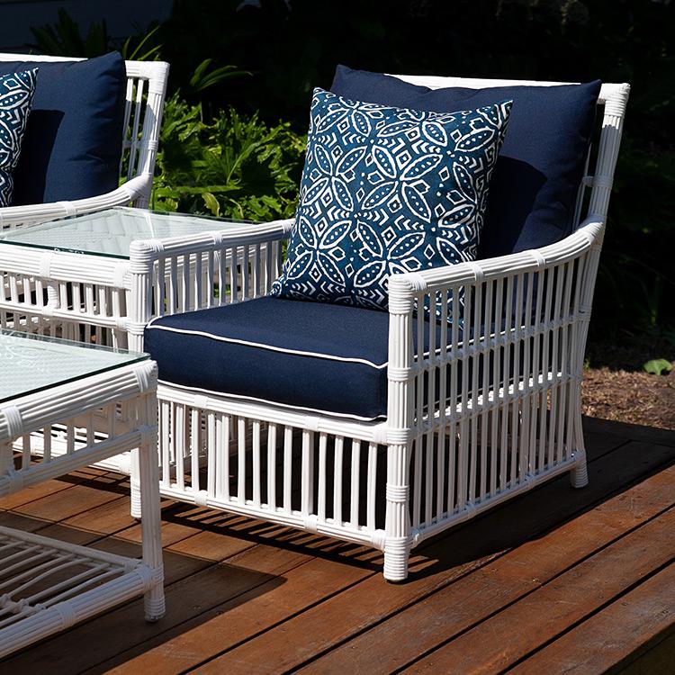 Bermuda Outdoor Chair (White, Navy Slipcover) - Image 2