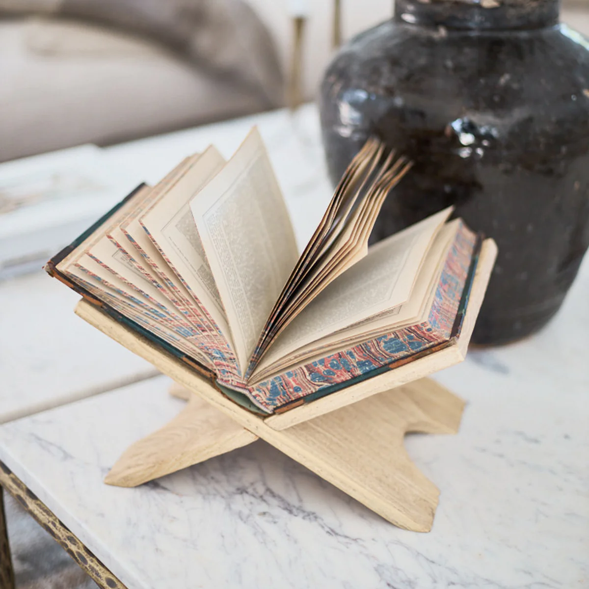 Bohai Timber Book Stand - Image 3