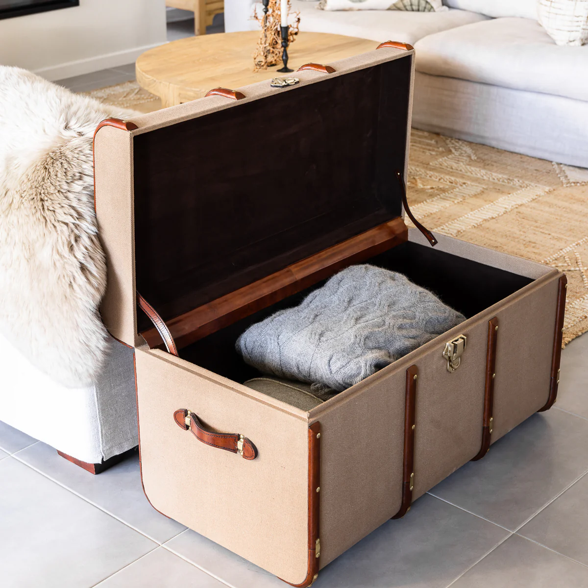 Canvas Trunk - Image 3