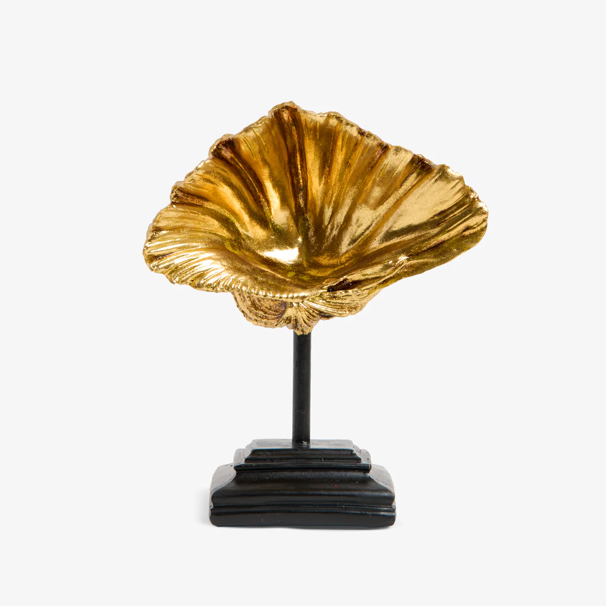 Clam On Stand (Gold)