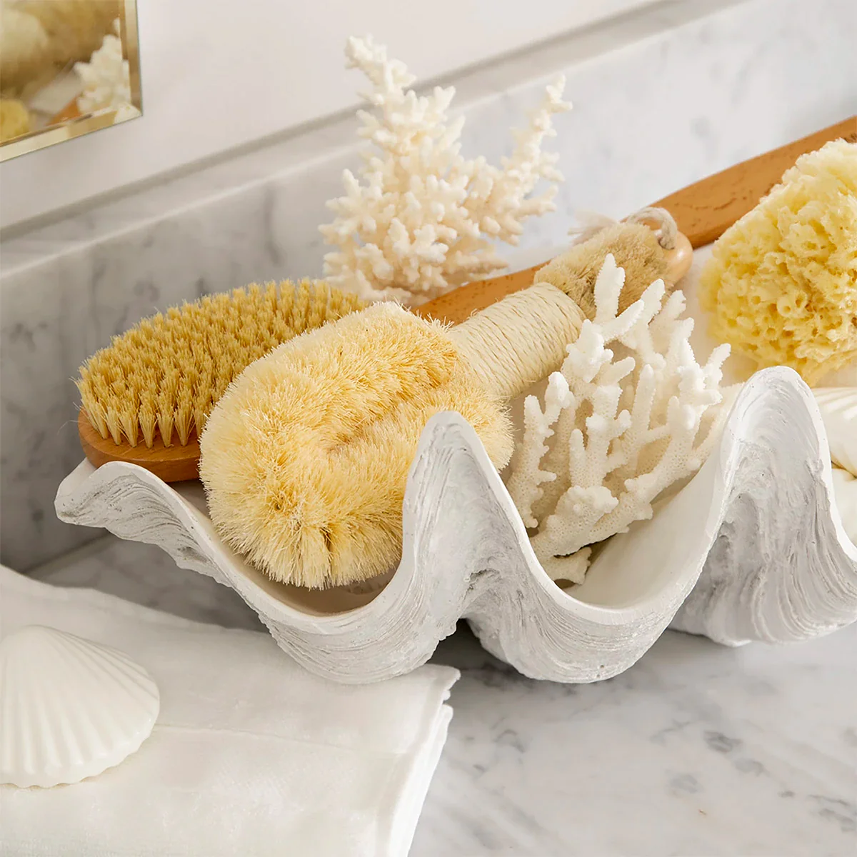 Clam Shell (White 52cm) - Image 5