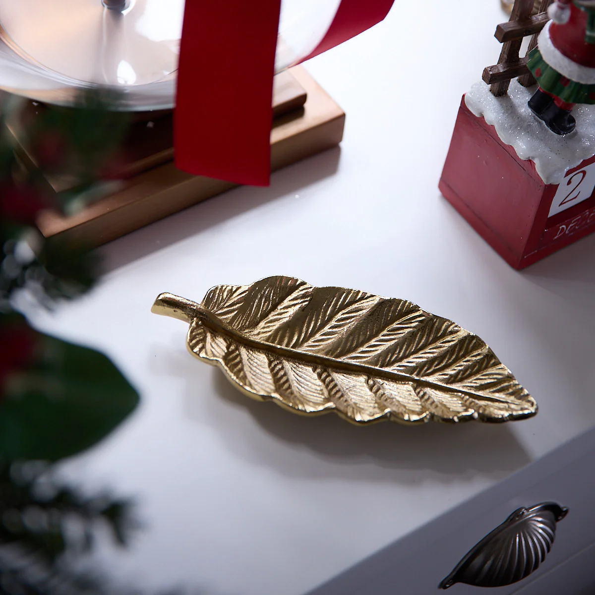 Decorative Leaf Dish (Gold) - Image 2