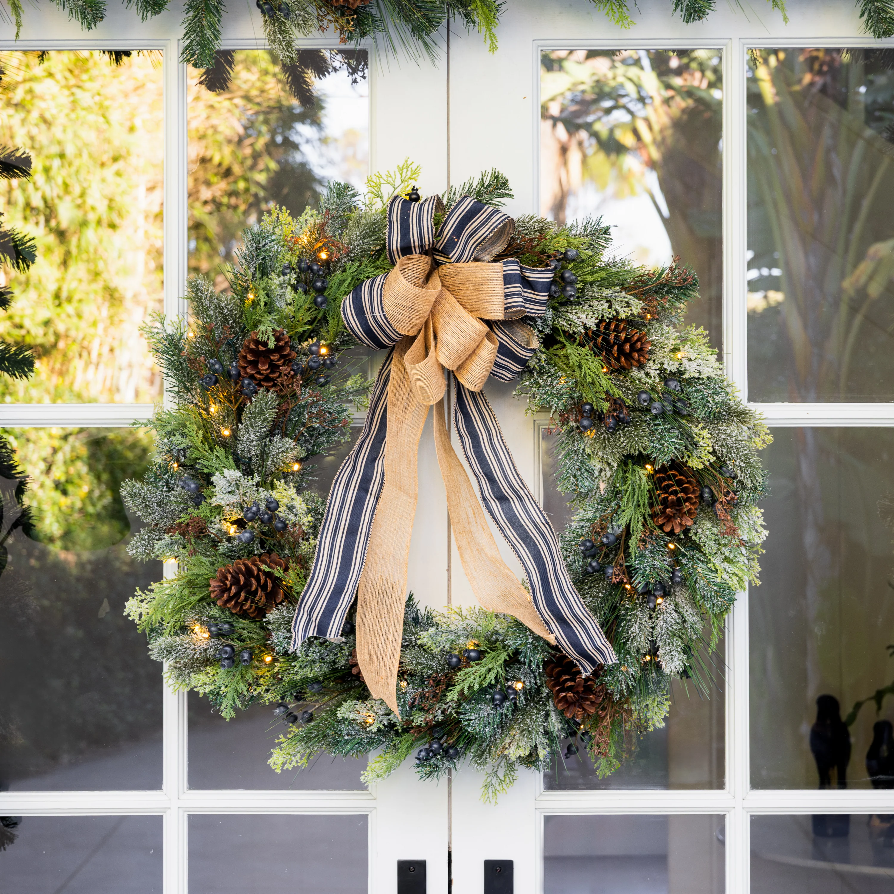 Hampton Blueberry Wreath with Lights 80cm - Image 2