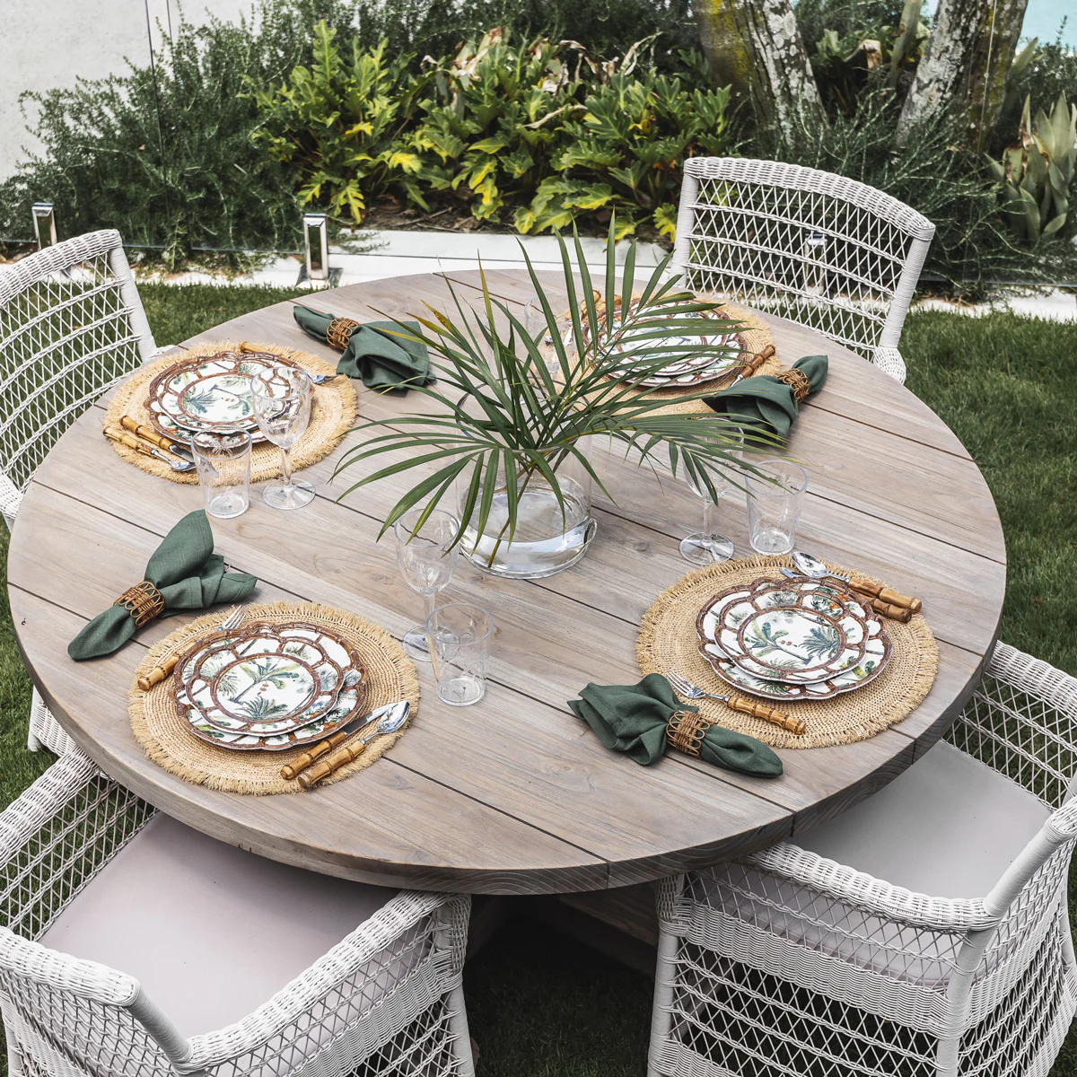 Hampton Outdoor Dining Table Teak Round 150cm - Image 2