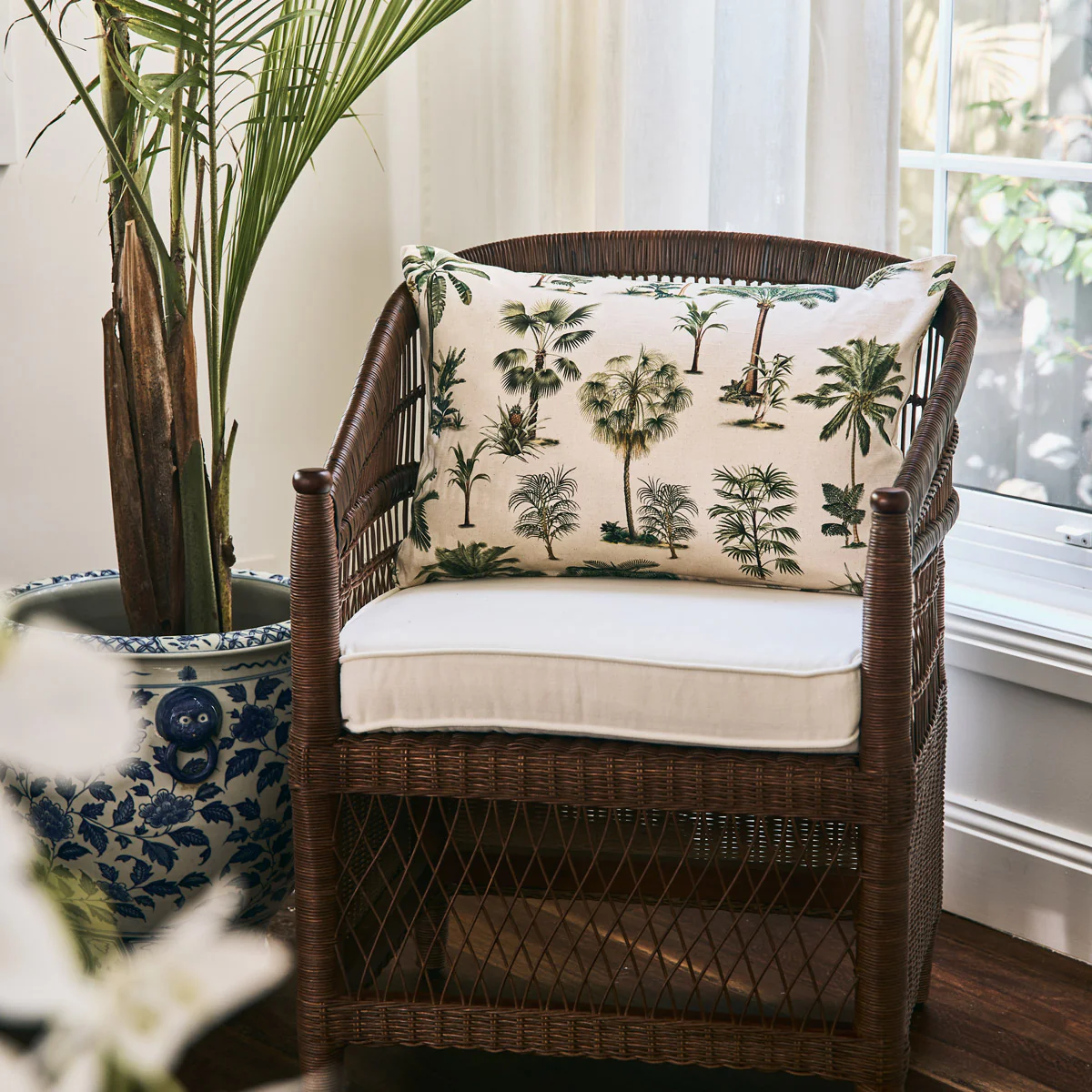 Le Palm Rectangular Cushion Cover - Image 4