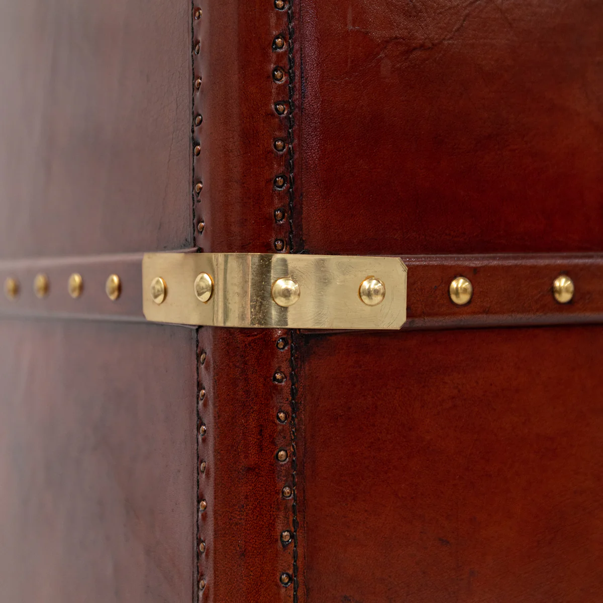 Leather Bar Counter - Image 5