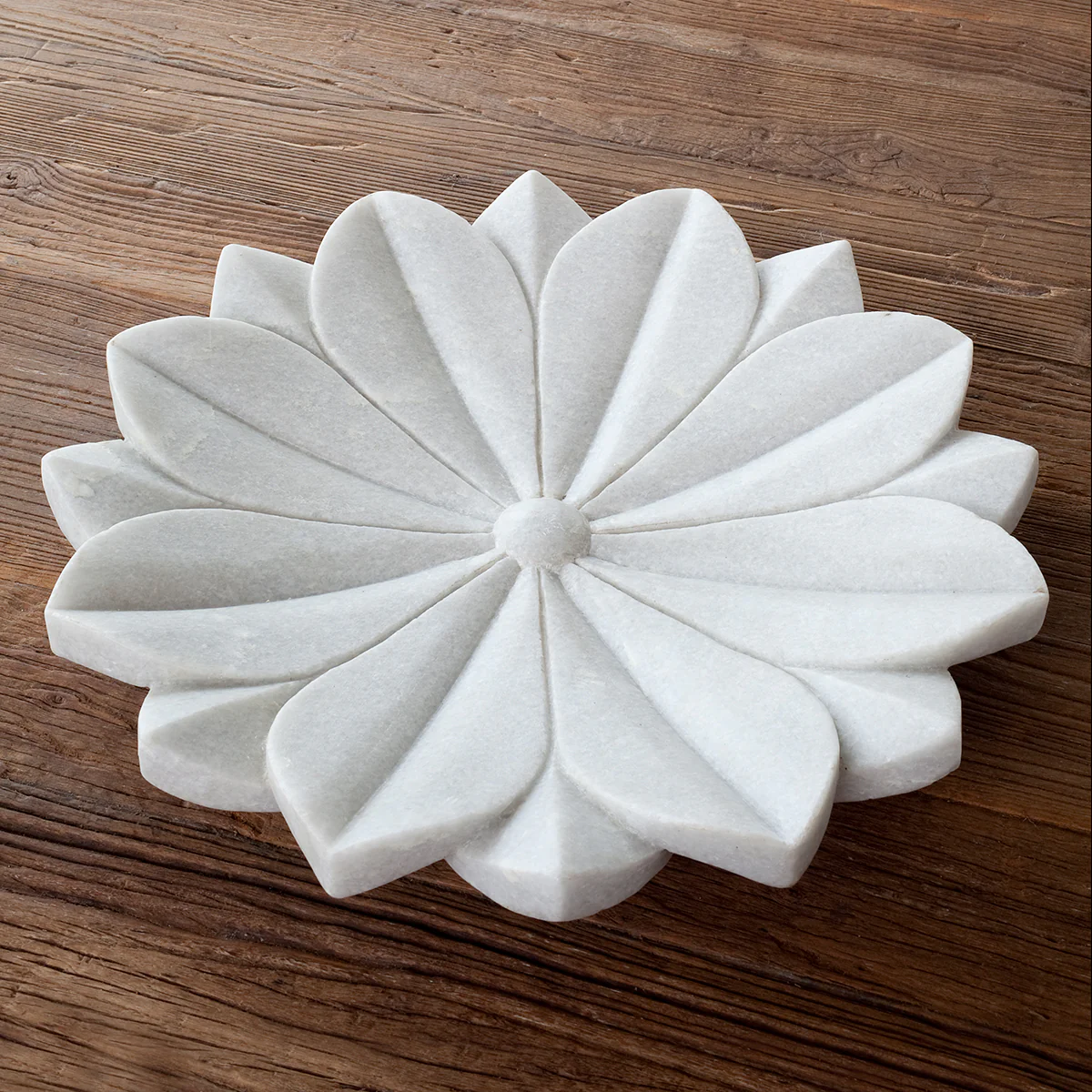 Marble Lotus Plates - Image 3