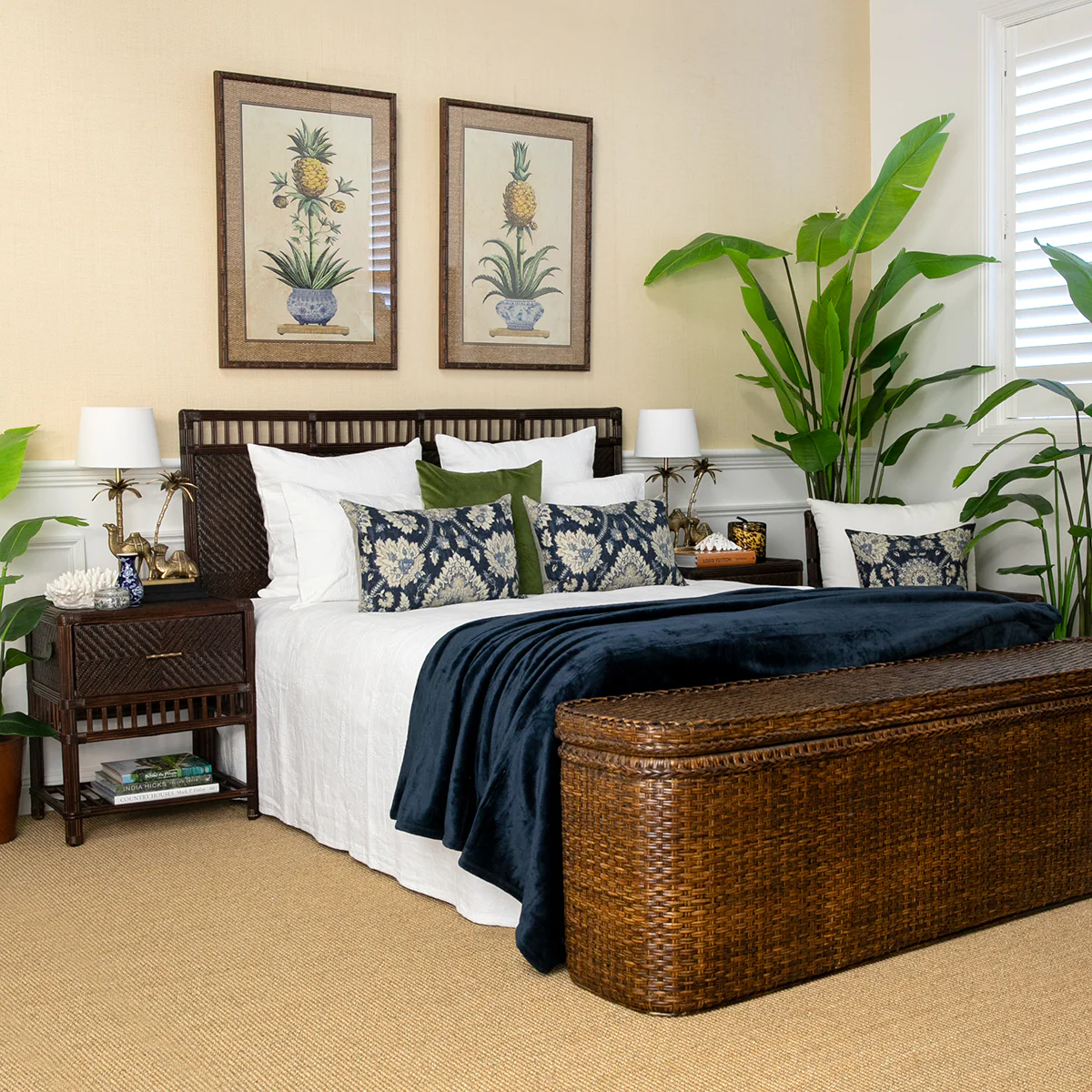 Pineapple Print Artwork Brown Rattan Frame Single Bud - Image 3