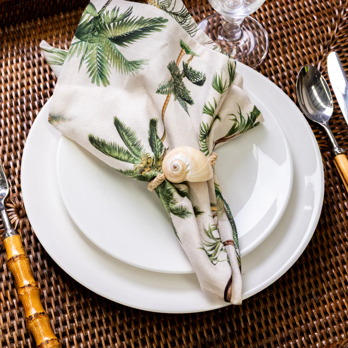 Shell Napkin Rings With Rope Natural (Set of 4) - Image 2