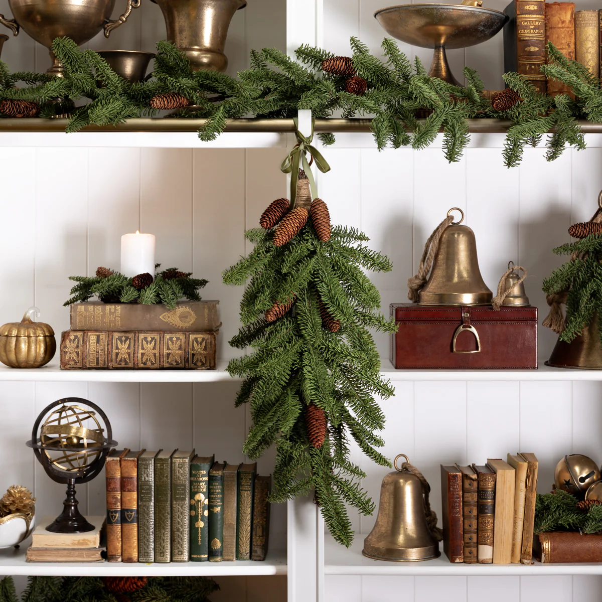 Spruce Pinecone Teardrop 75cm - Image 2