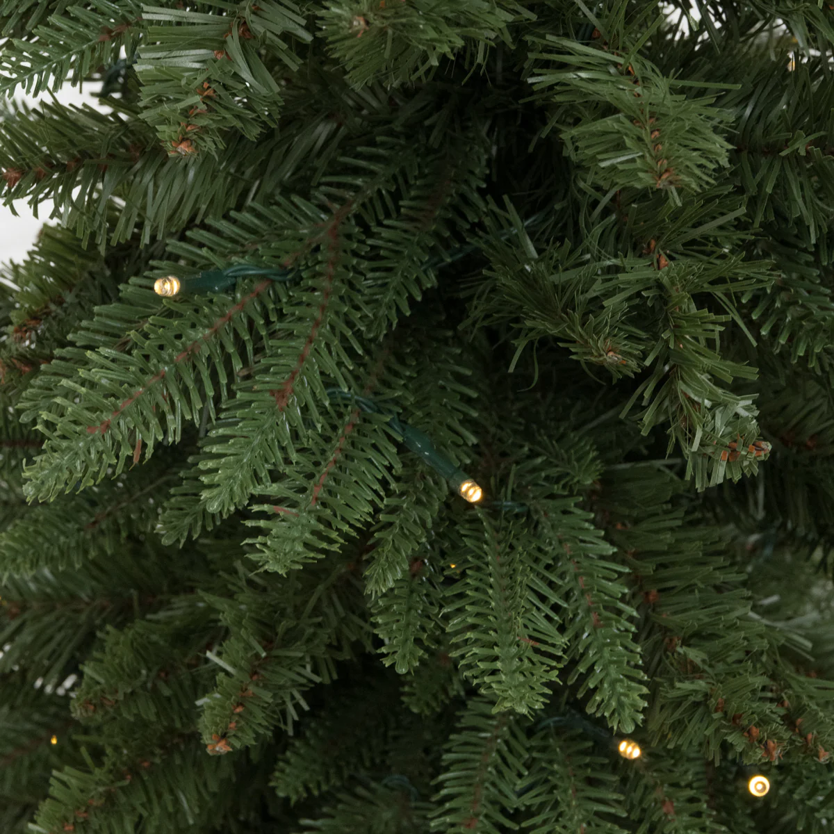 Vermont Potted Pre Lit Christmas Tree PRE-ORDER - Image 4