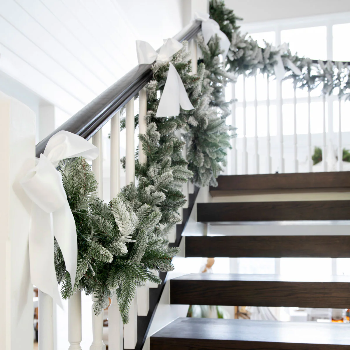 Vermont Snow Pre-Lit Garland 270cm PRE-ORDER - Image 2