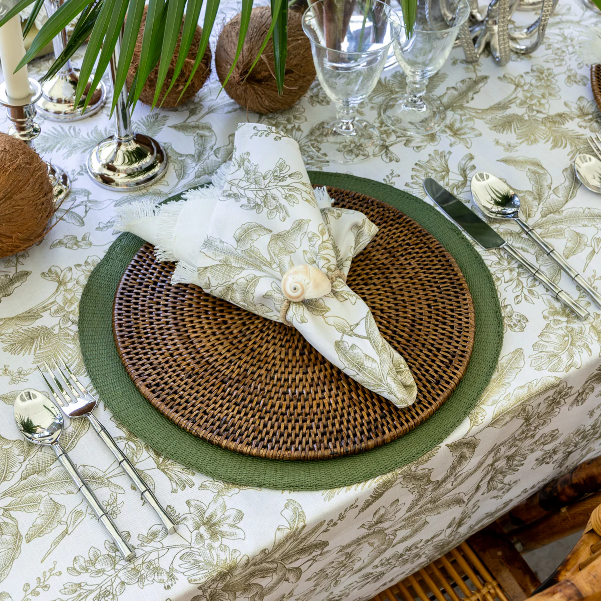 Woven Round Placemat (Green) - Image 2
